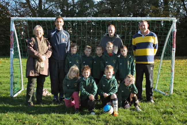 27/10/12 Team Photo with Hoodie Sponsor The Anchor